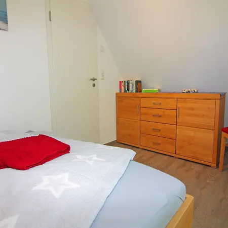 別荘 Doppelhaushaelfte Lee In Zingst, Cleaning Included ツィングシュト