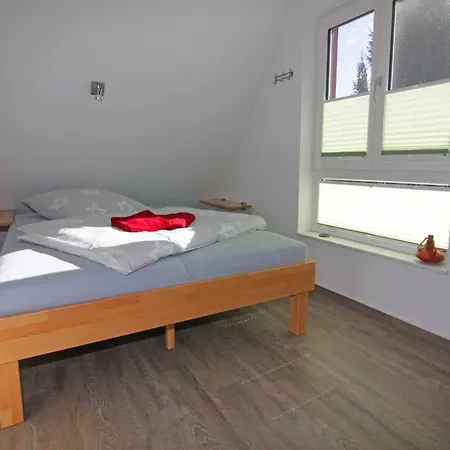 Doppelhaushaelfte Lee In Zingst, Cleaning Included